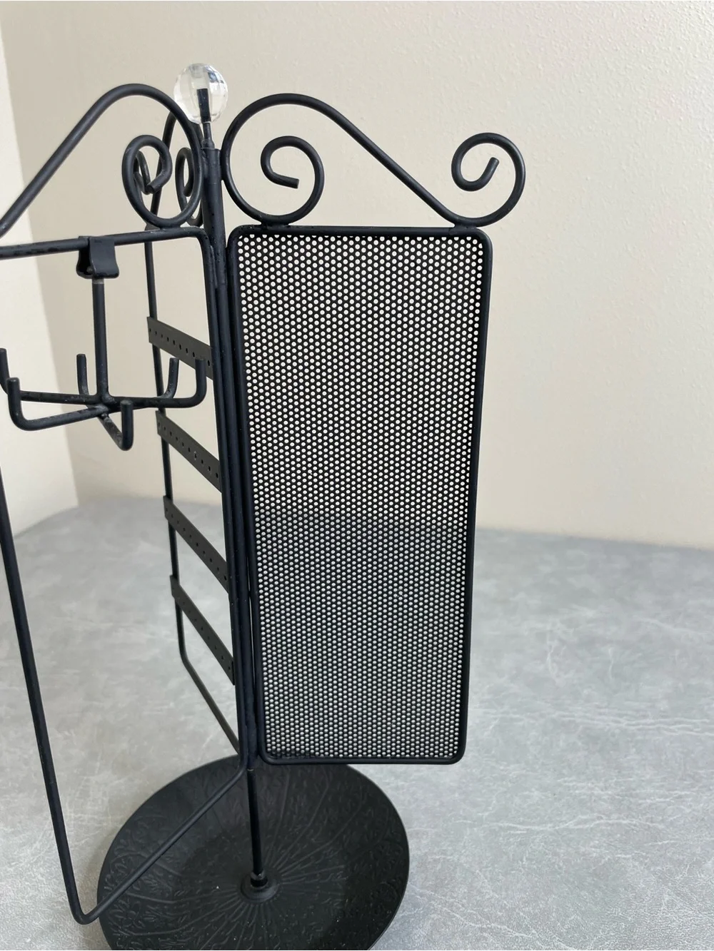 Black Rotating Jewelry & Earring Organizer Stand